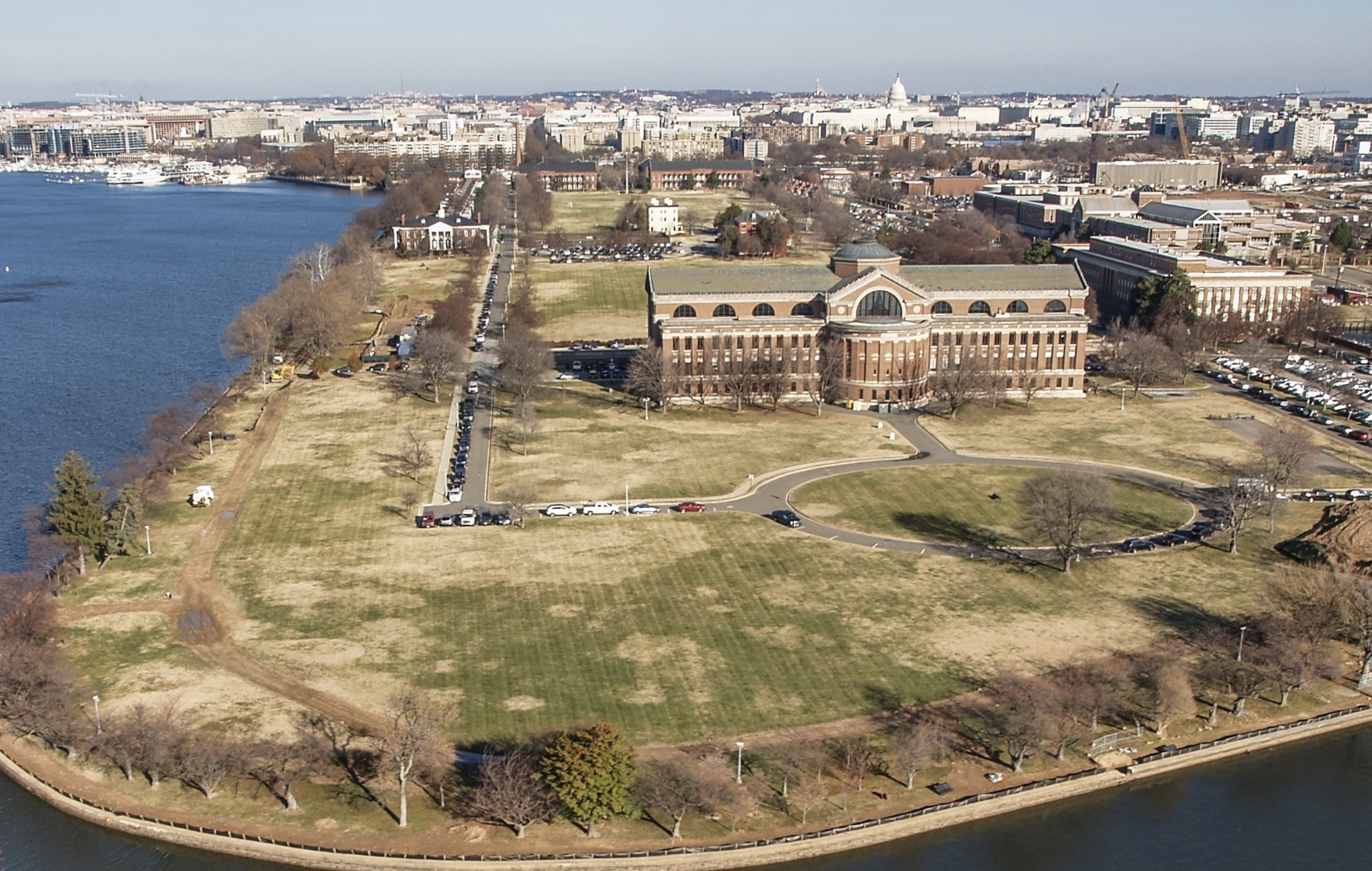 Fort McNair on the Anacostia River. Ảnh: Wikipedia