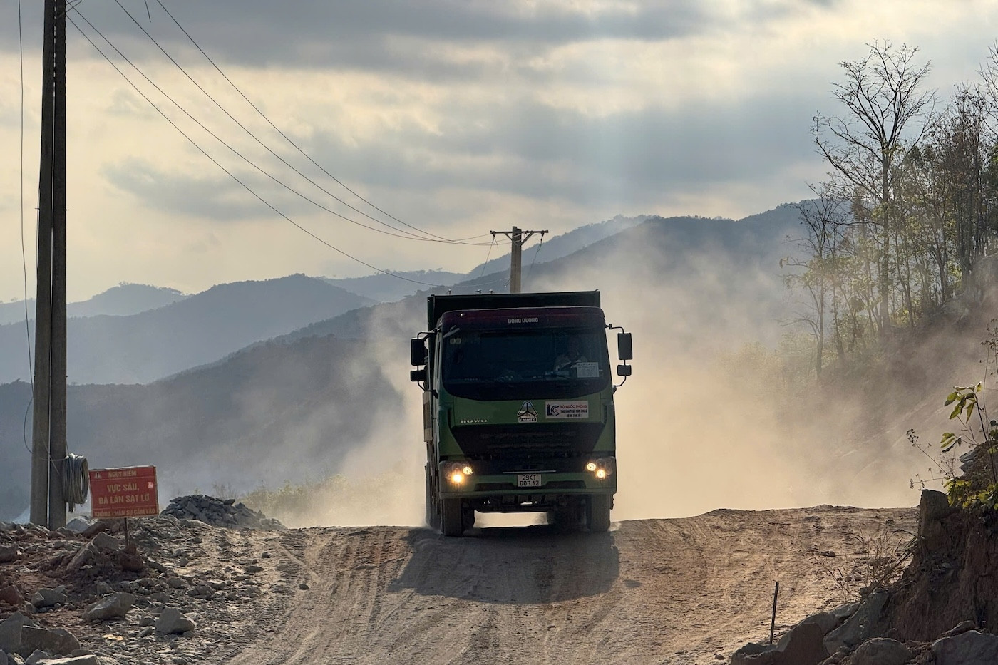 Quỹ bình ổn sắp cạn, giá xăng dầu leo thang: Chuyên gia kiến nghị tung gói hỗ trợ khẩn