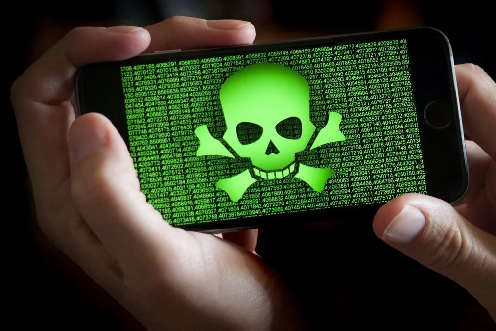 Hàng trăm triệu iPhone có thể bị ‘rút ruột’, người dùng ‘bay’ ví không dấu vết