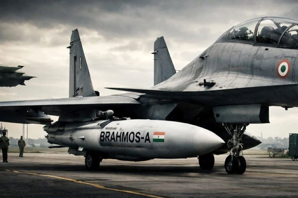 Tên lửa BrahMos-A tầm bắn 800km ‘xuyên thủng’ phòng không, thay đổi cuộc chơi