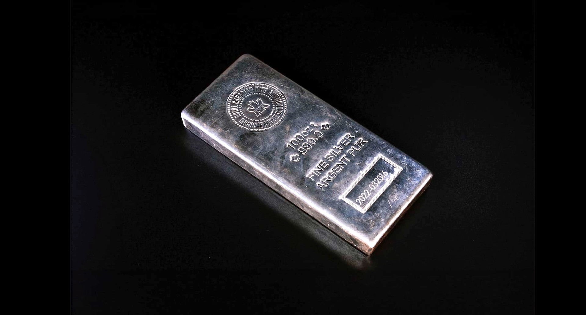 Giá bạc hôm nay 21/3/2026 tiếp tục giảm, hy vọng tăng giá bị dập tắt