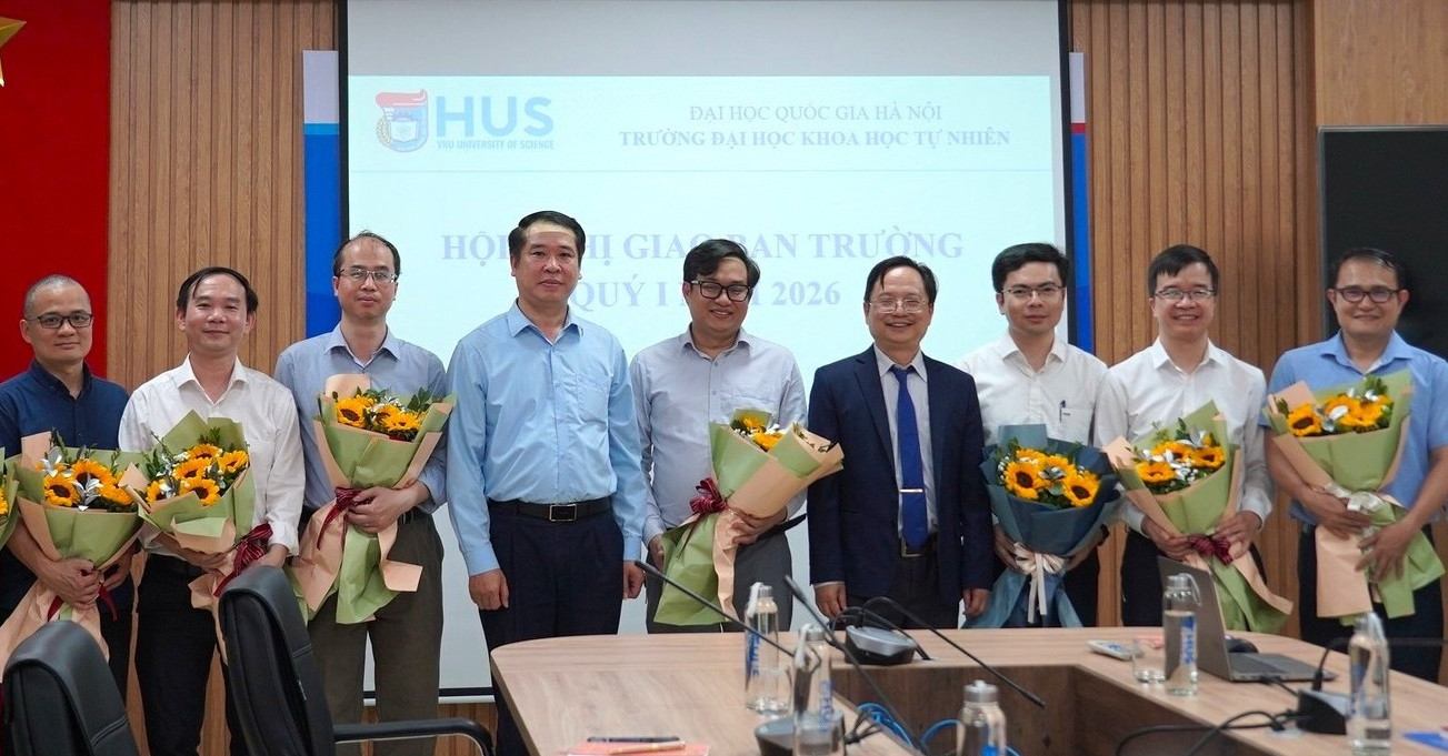 Bổ nhiệm Hiệu trưởng mới và loạt cán bộ quản lý tại Trường THPT Chuyên Khoa học Tự nhiên