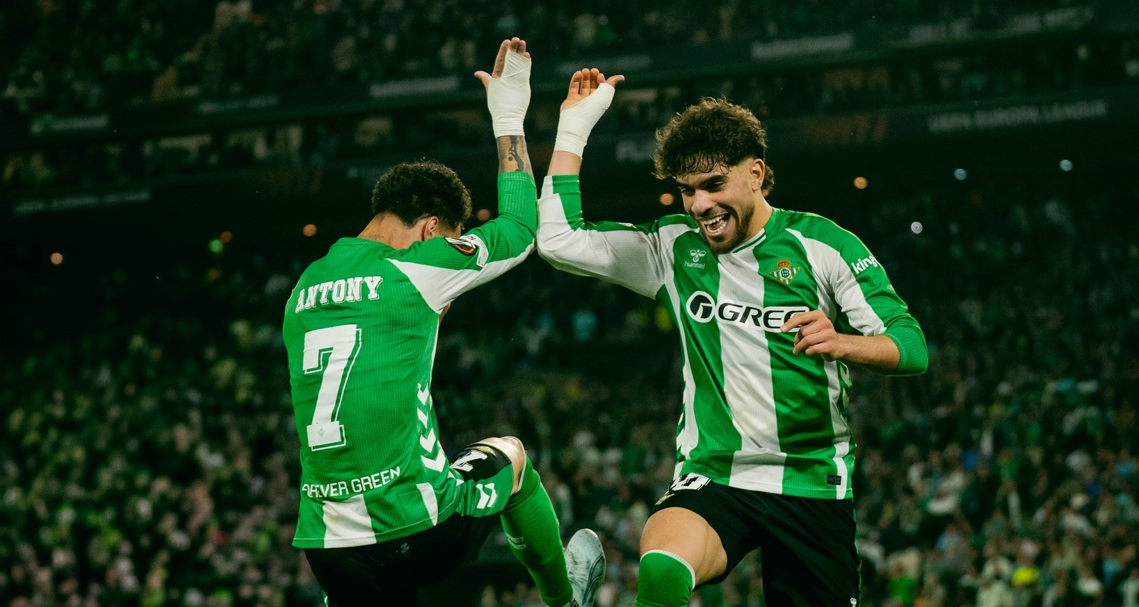 Lộ diện 4 cặp đấu vòng tứ kết Europa League