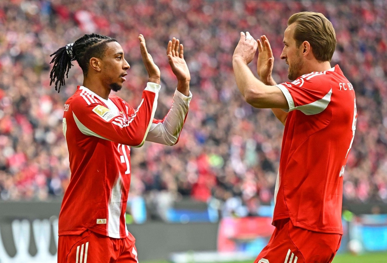  Harry Kane tỏa sáng, Bayern Munich tiến sát ngôi vô địch 