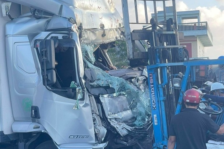 business suitecreation3628865833922659 20044280.jpeg