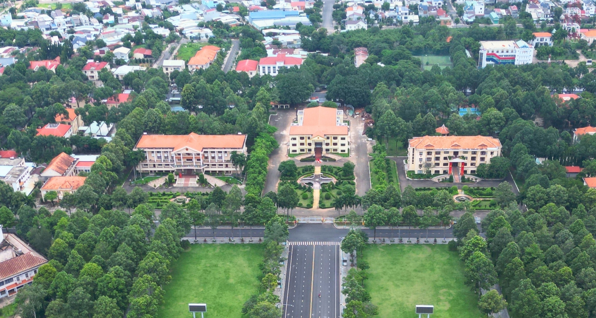 Đồng Nai chuyển đổi trụ sở phường thành giảng đường đại học