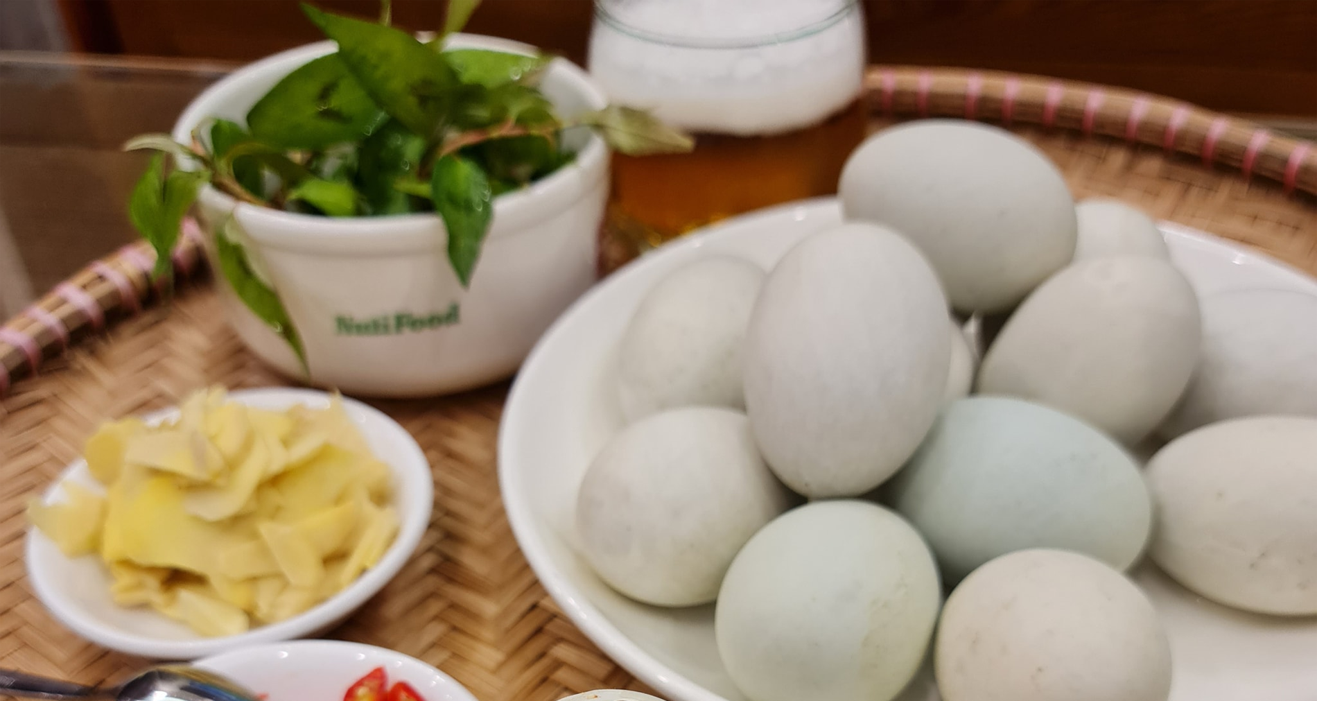 Bí quyết luộc trứng vịt lộn: Thời gian chuẩn xác cho món ăn hoàn hảo