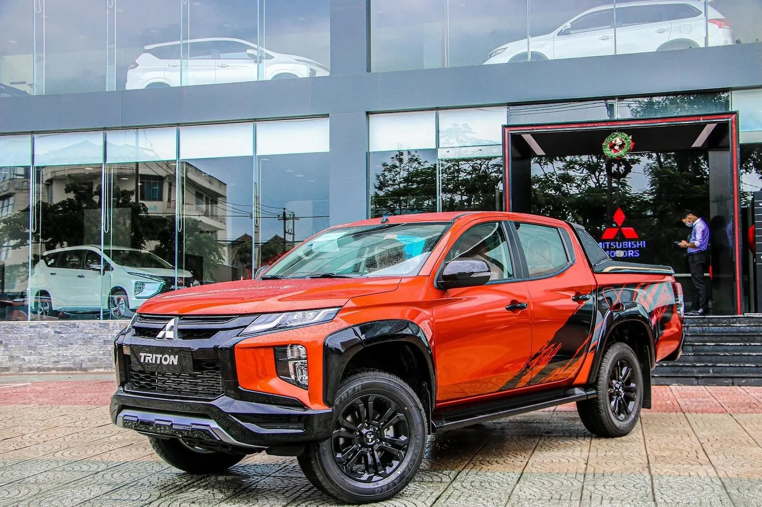 mitsubishi triton ms ning binh 1031.jpeg