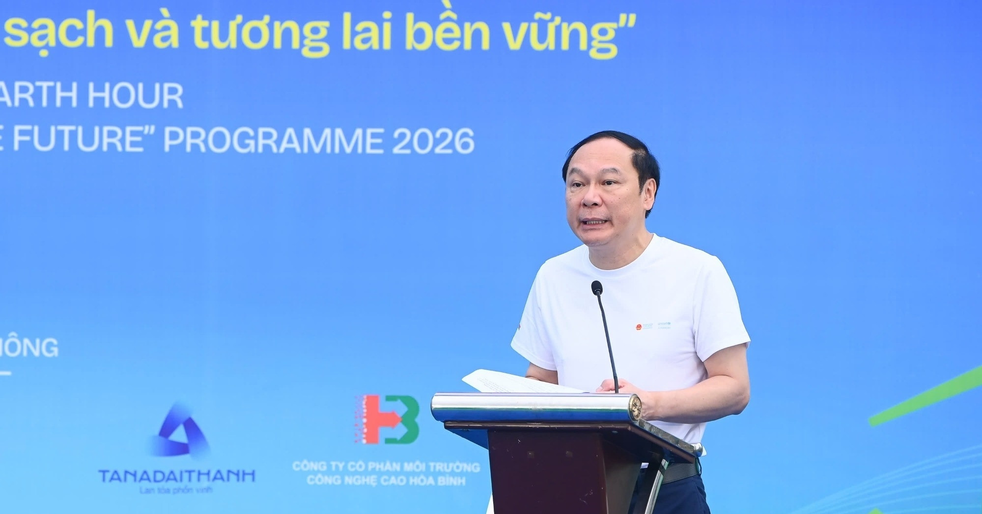 Nhiều trẻ em Việt Nam đối mặt rủi ro từ khí hậu và môi trường