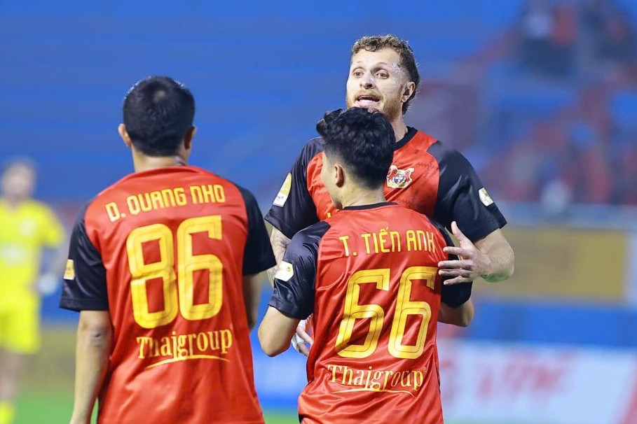 Ninh Bình thắng PVF-CAND siêu kịch tính, vào bán kết Cúp Quốc gia