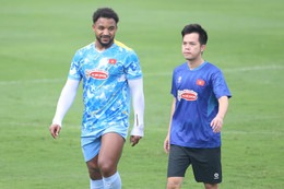 U23 Việt Nam đi Trung Quốc, Antonio Moric không có tên Xuân Son bỏ dở buổi tập ở tuyển Việt Nam, HLV Kim Sang Sik tái mặt