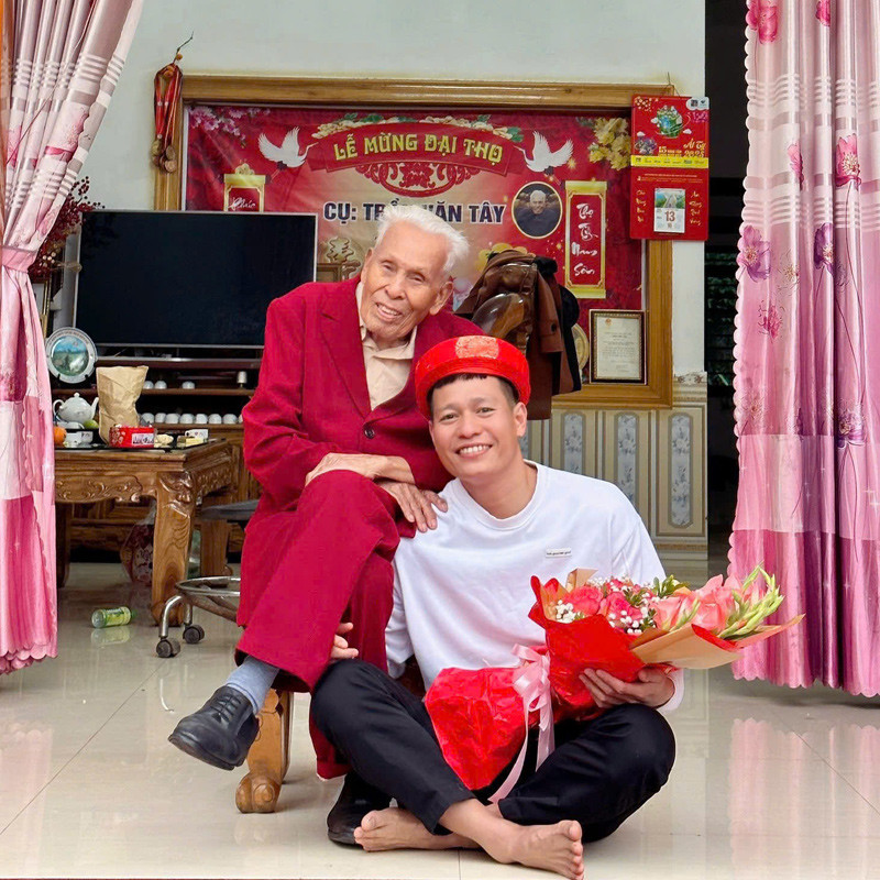 anh 2.jpg