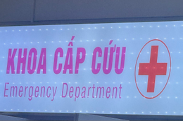 Phát hiện thai nhi 5,4kg, ê-kíp họp bàn mổ khẩn YwAAAAAAQABAAACAUwAOw==