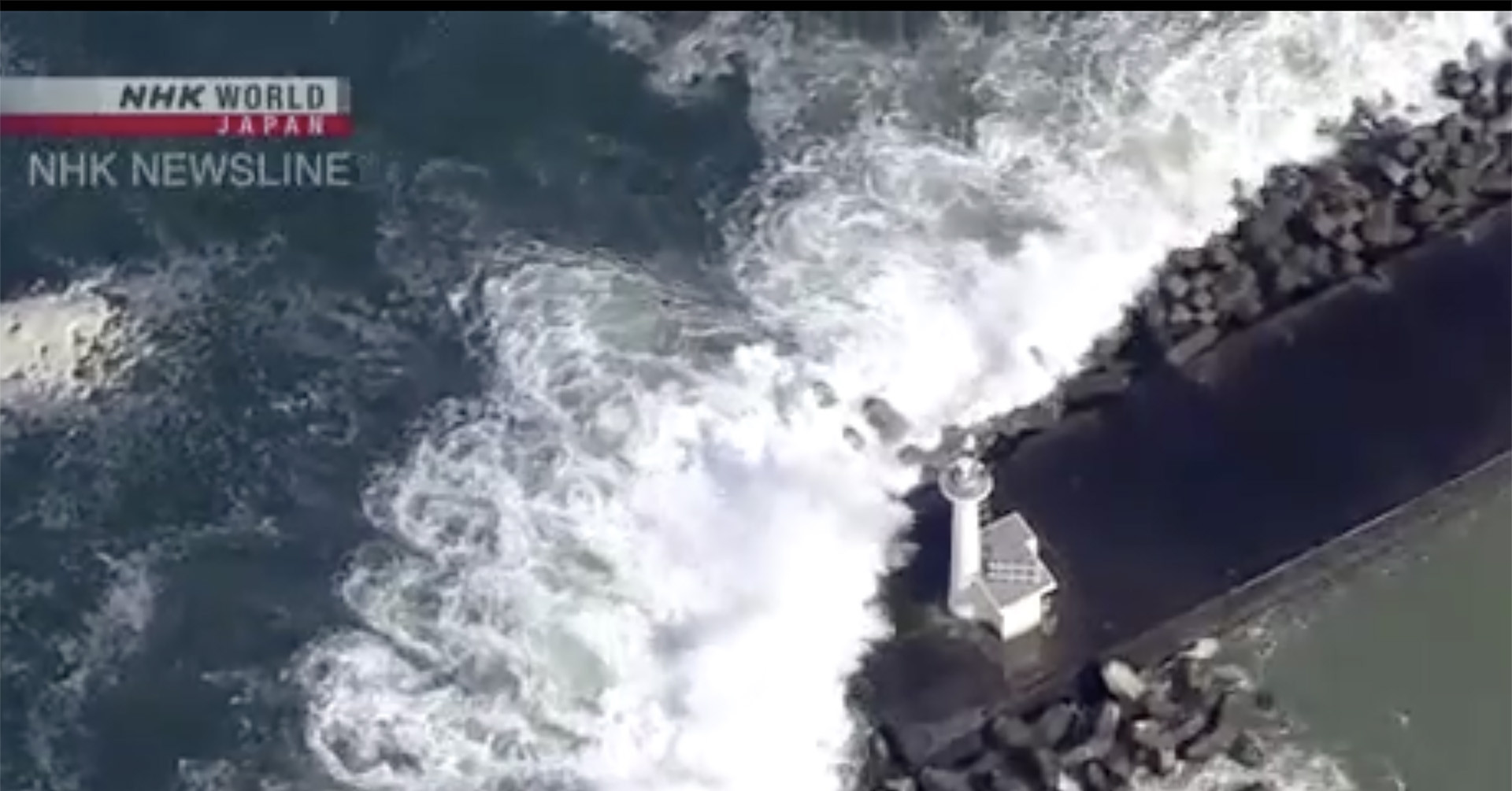 Bộ Ngoại giao thông tin về 8 người Việt gặp nạn do sóng lớn ở Nhật Bản