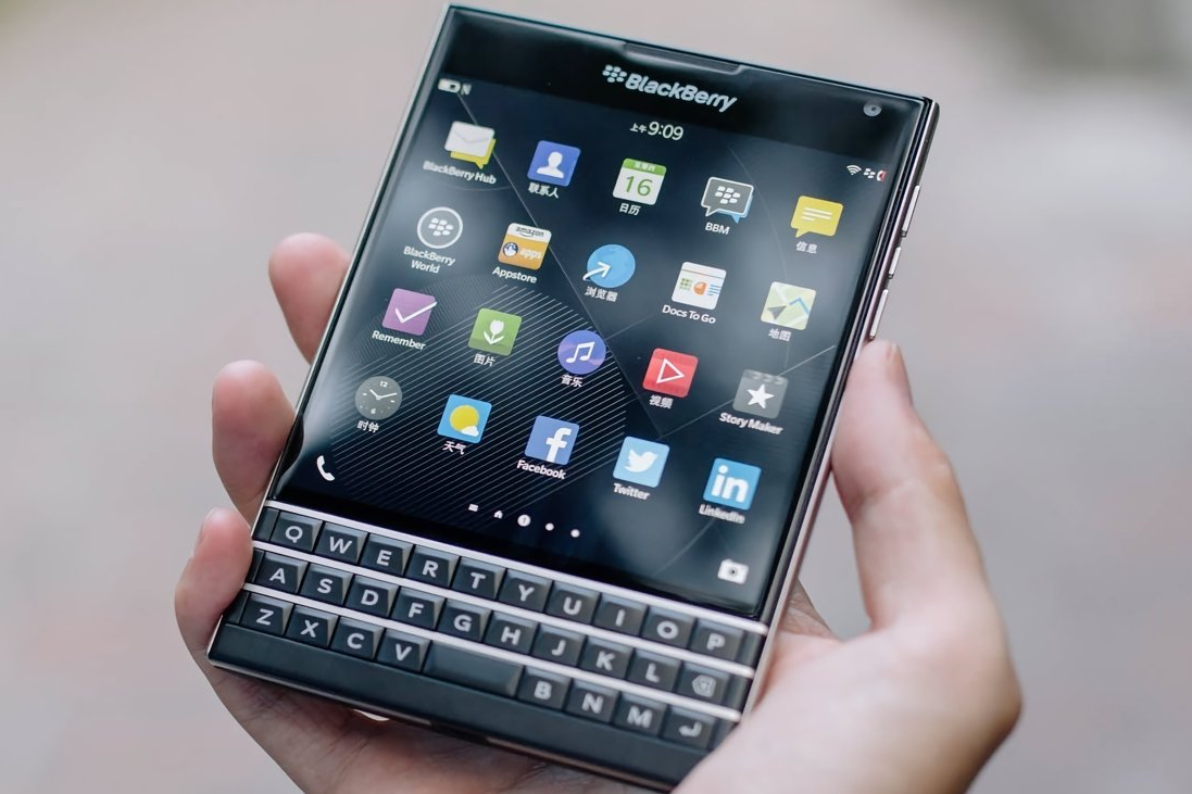 ‘Bóng ma BlackBerry’ vẫn ám ảnh Apple trong một vụ kiện mới
