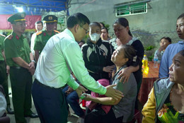 Lanh dao UBND tinh Khanh Hoa 1.jpg