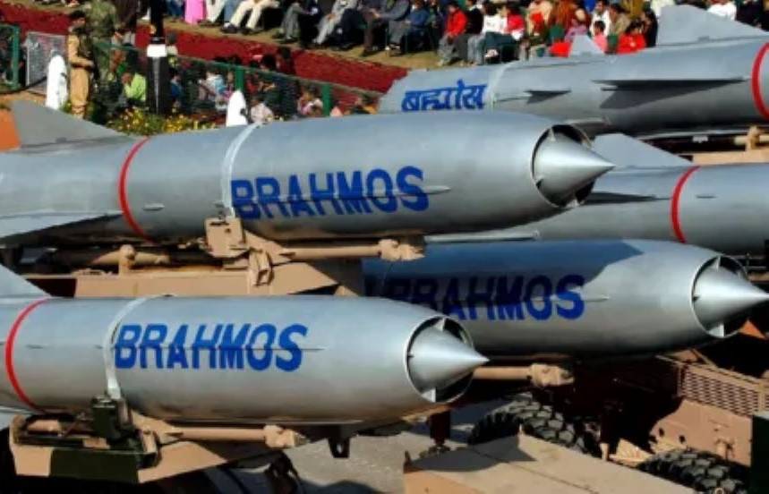 Tên lửa JASSM-ER so găng BrahMos-A 800km - 'cơn ác mộng' khiến phòng không 'tê liệt'