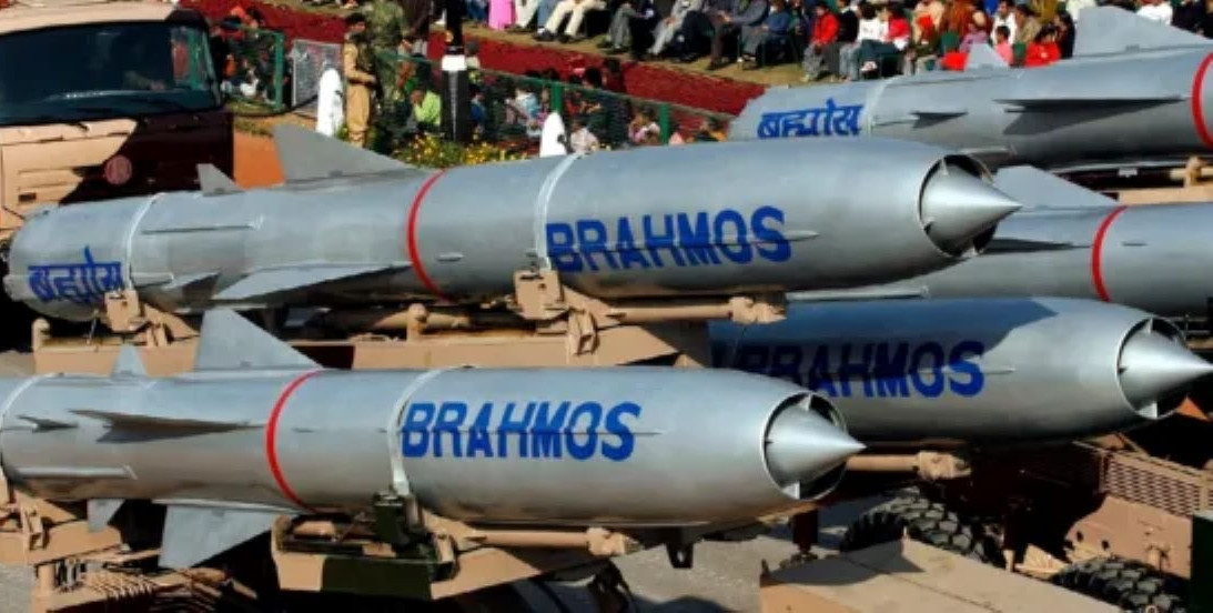 Tên lửa JASSM-ER so găng BrahMos-A 800km - "cơn ác mộng" khiến phòng không "tê liệt"