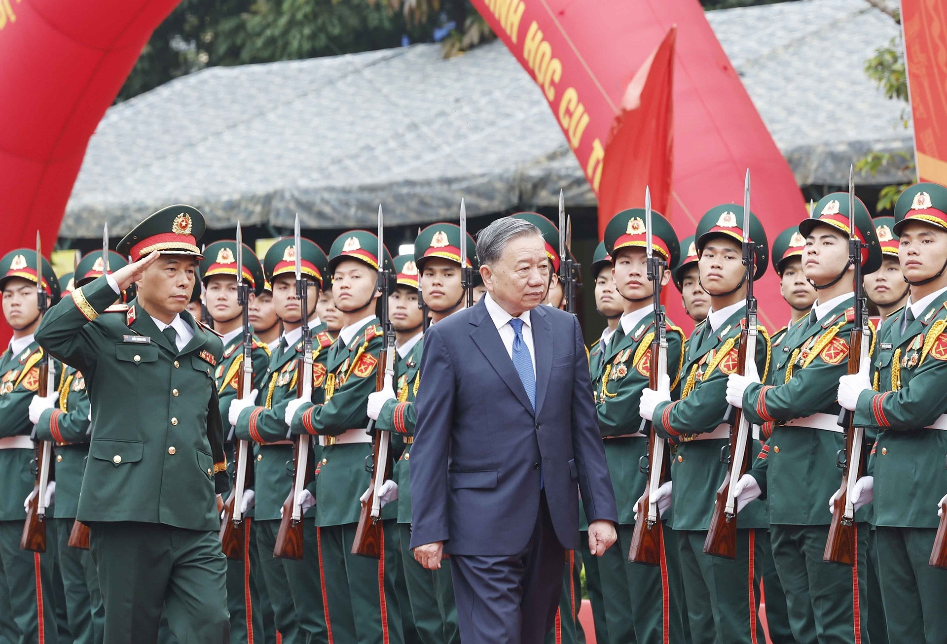 Tổng Bí thư: Binh chủng Công binh phát huy truyền thống 'Mở đường thắng lợi'