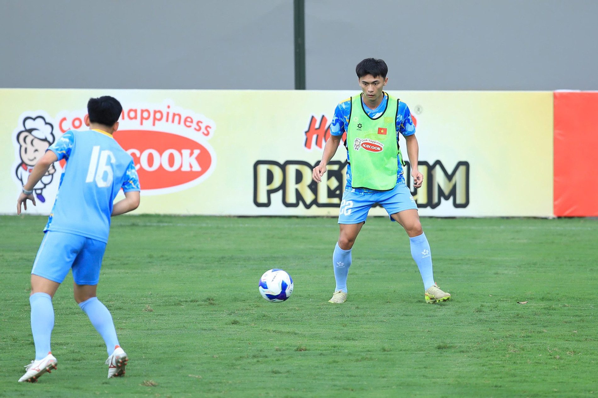 tuyen viet nam 1.jpg