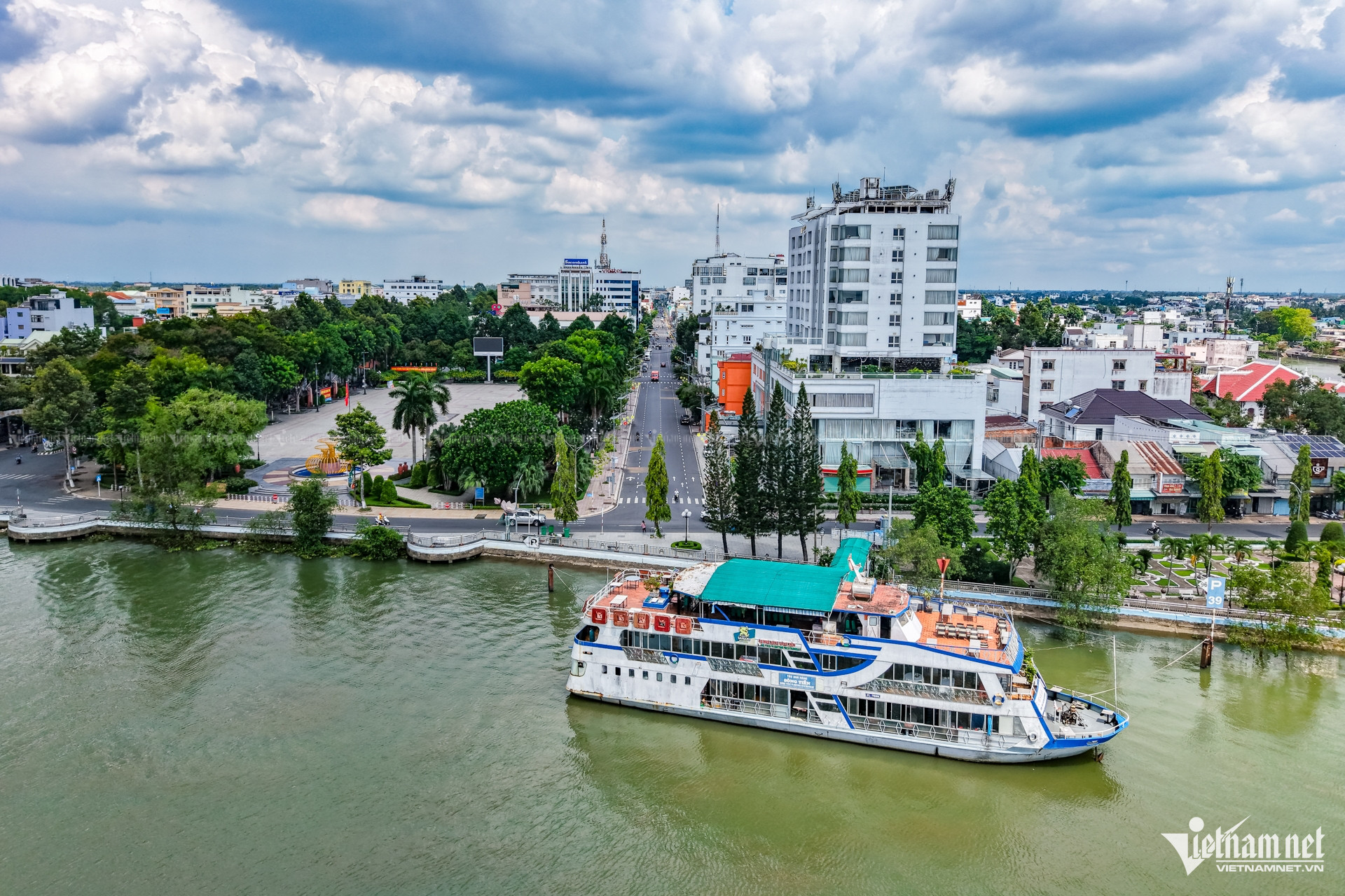 W-Vĩnh Long   Nguyễn Huế 44.jpg