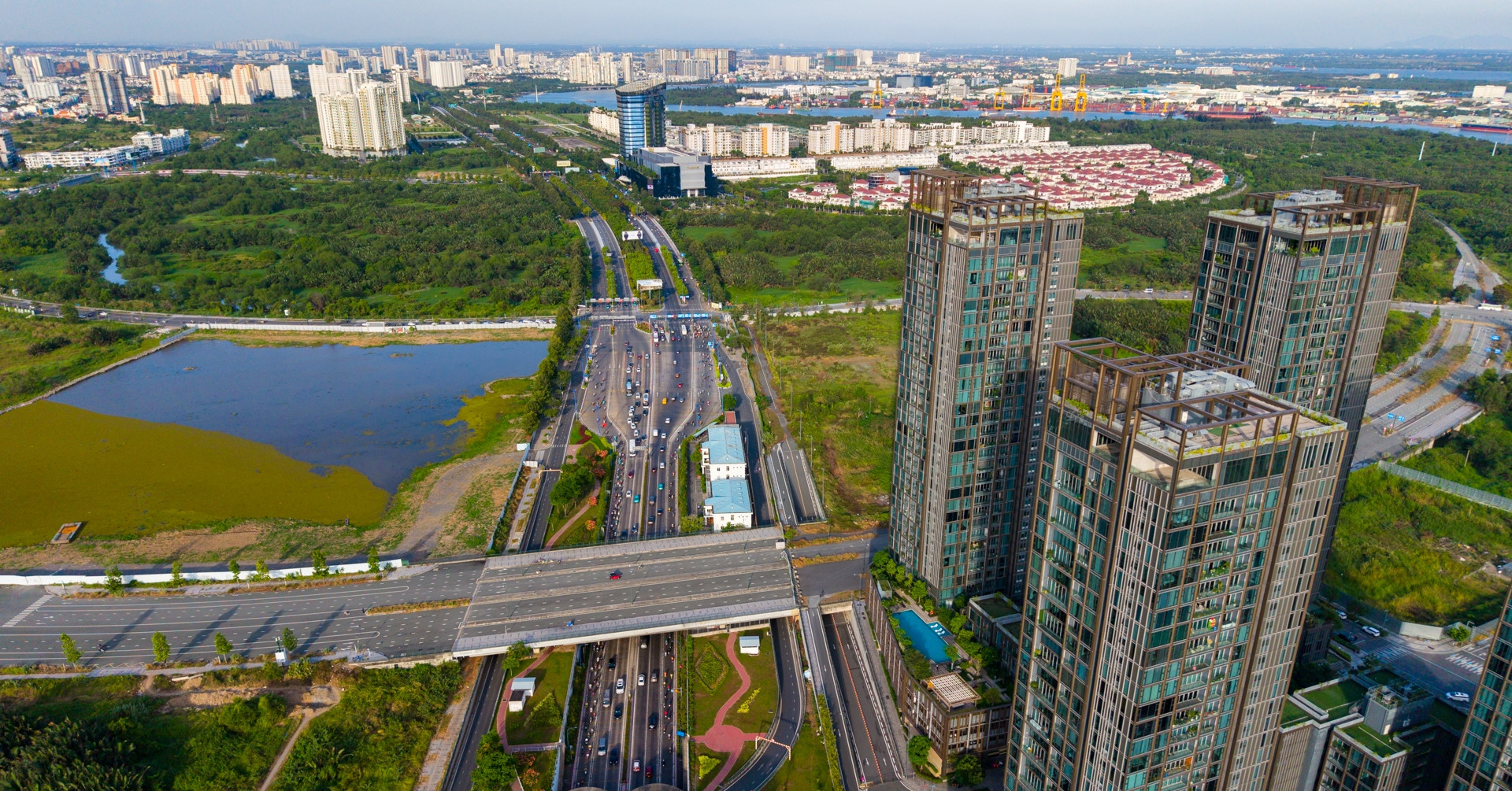 Chỉ vì dấu ngoặc đơn quên đóng, mất trắng 200 triệu tiền cọc mua đất