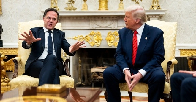 NATO Bác Bỏ Thông Tin Sai Lệch Của Ông Trump Về Tình Hình Eo Biển Hormuz