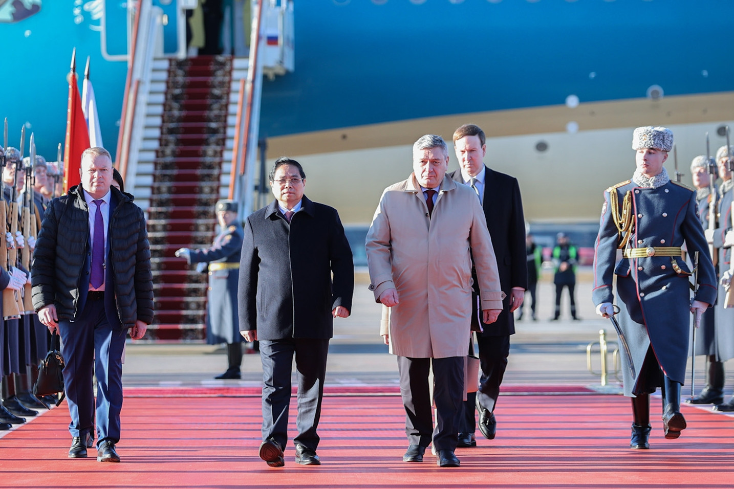 Thủ tướng Phạm Minh Chính tới Moscow, bắt đầu thăm Nga