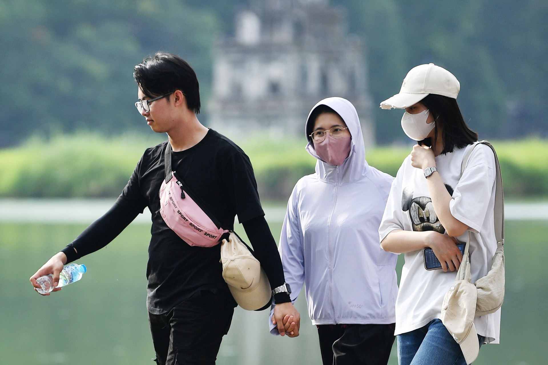 Dự báo thời tiết 25/3/2026: Miền Bắc nắng mạnh, không khí lạnh sắp tăng cường