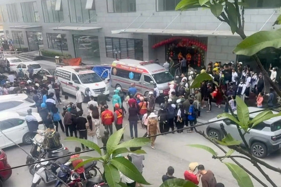 Bản tin chiều 24/3: Người phụ nữ rơi từ tầng 22 chung cư xuống đất tử vong