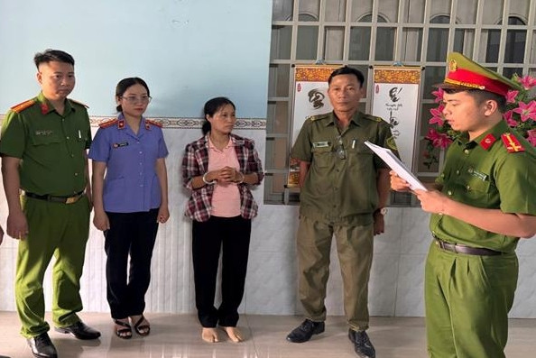 Bắt giữ Nguyễn Thị Mỹ Nhon rút hơn 10 tỷ đầu tư vào bẫy 'siêu lợi nhuận'