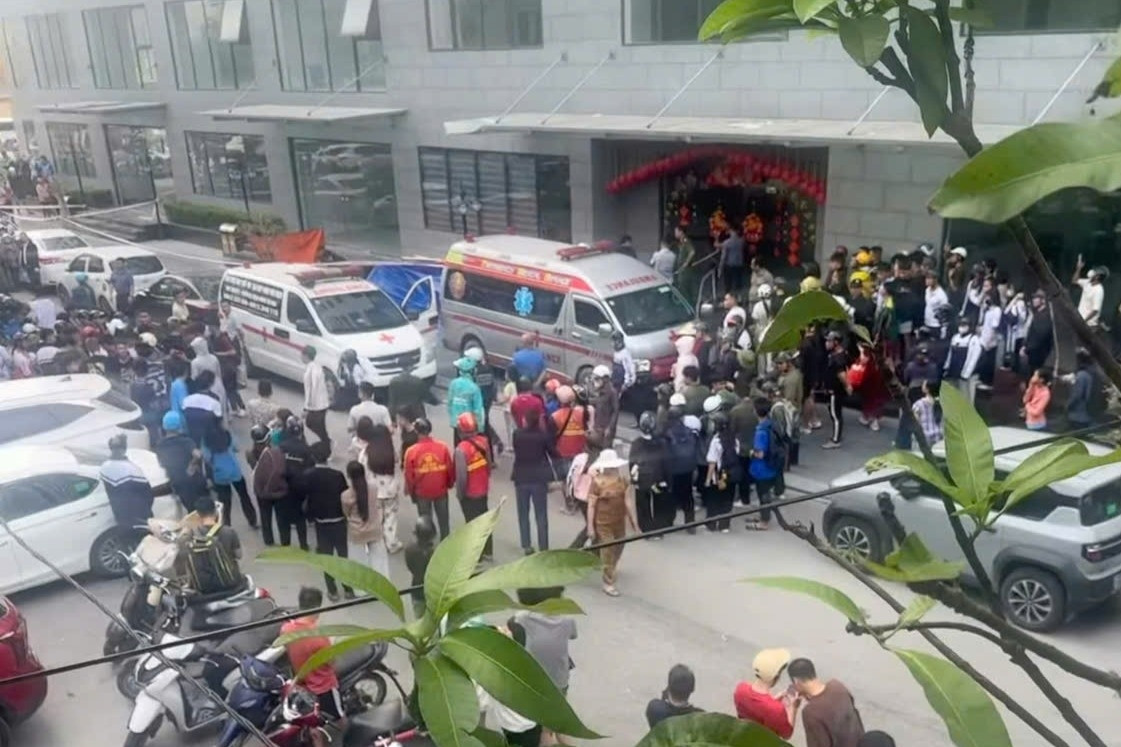 Người phụ nữ rơi từ tầng 22 chung cư xuống đất tử vong