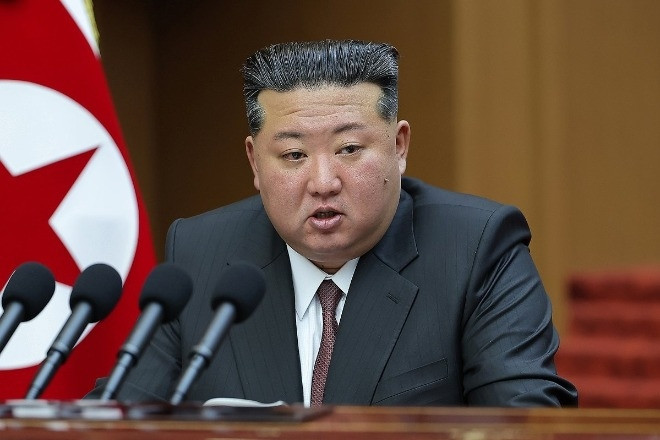 Ông Kim Jong Un cảnh báo Hàn Quốc, nói Triều Tiên sẽ luôn sở hữu vũ khí hạt nhân