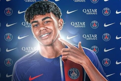 PSG vung 350 triệu euro thuyết phục Barca bán Lamine Yamal