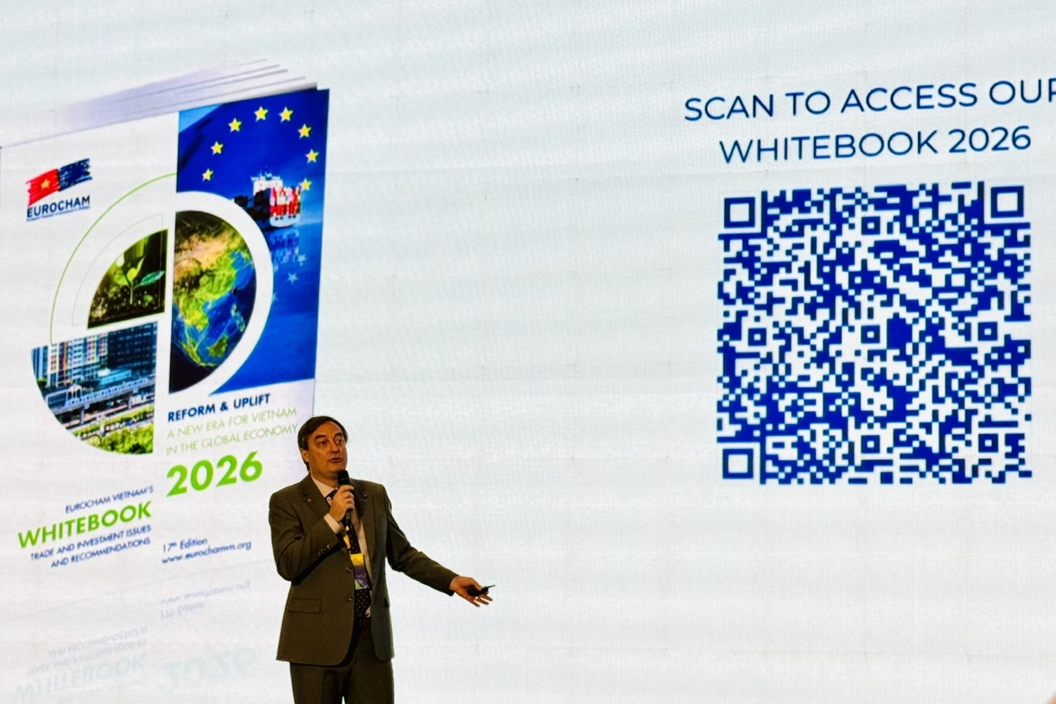 Sách Trắng 2026 hiến kế giúp Việt Nam đón hàng tỷ EUR vốn ngoại