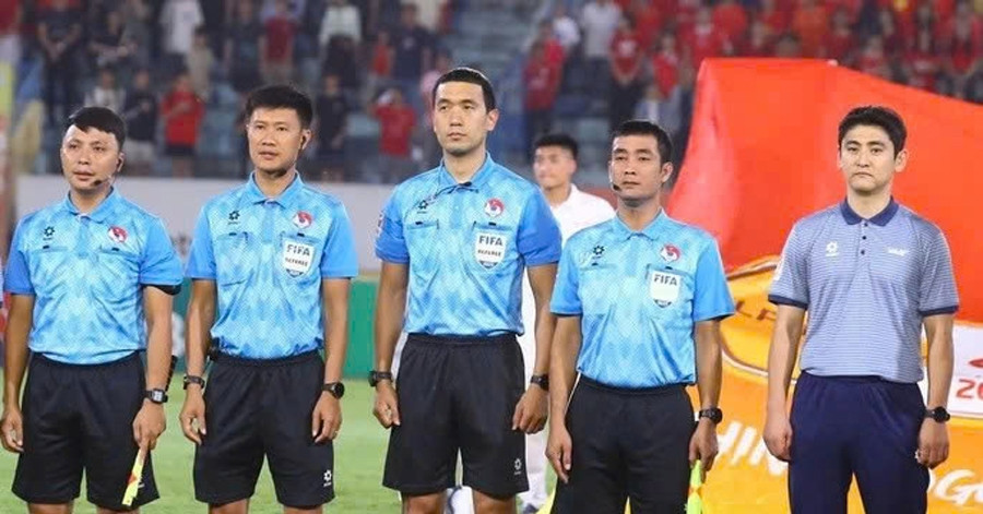 &amp;apos;Vua thẻ&amp;apos; người Hàn Quốc bắt trận tuyển Việt Nam vs Malaysia