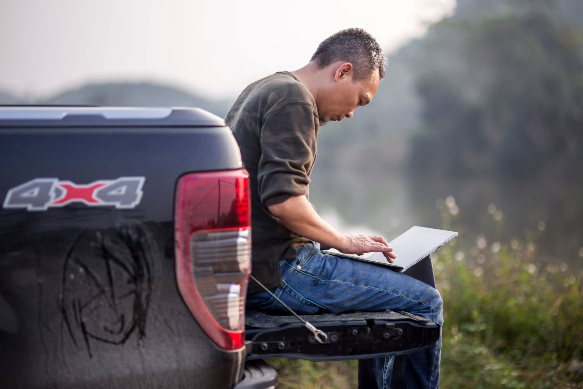 Xe bán tải: Đừng chỉ nhìn như xe tải, hãy hiểu đúng nhu cầu người dùng