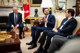 17trump shoe big qvpg superJumbo.jpg