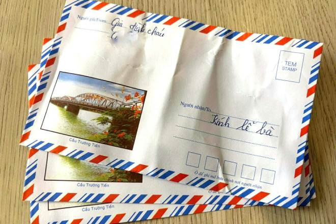 3 chiếc phong bì dày trong lễ 49 ngày mẹ khiến anh em bất hòa