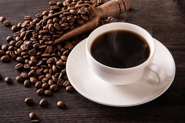 Bác sĩ về thần kinh chia sẻ một quy tắc khi uống cà phê tốt cho não bộ