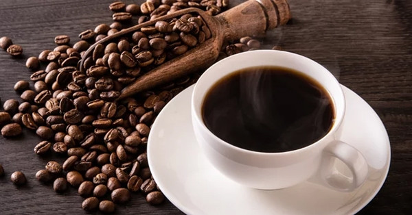 Bác sĩ về thần kinh chia sẻ một quy tắc khi uống cà phê tốt cho não bộ