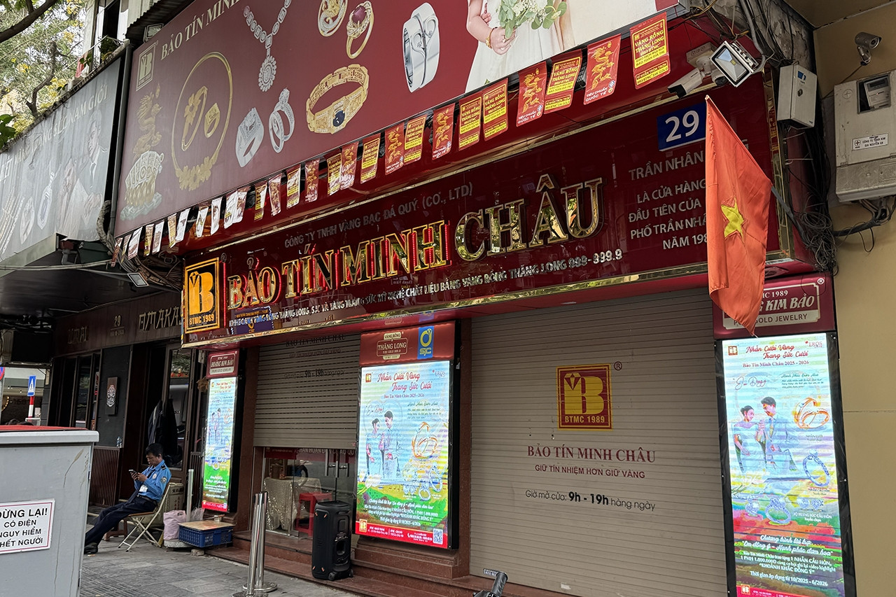 Cửa hàng vàng Bảo Tín Minh Châu ở Trần Nhân Tông đột ngột đóng cửa