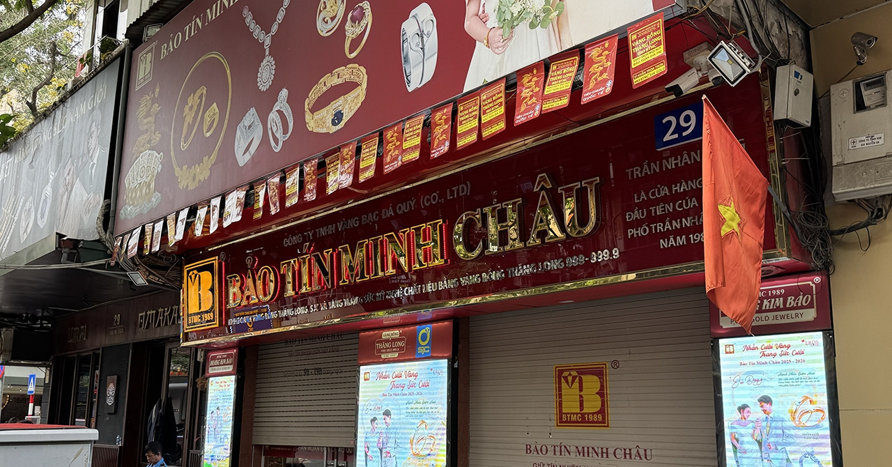 Cửa hàng vàng Bảo Tín Minh Châu ở Trần Nhân Tôn...