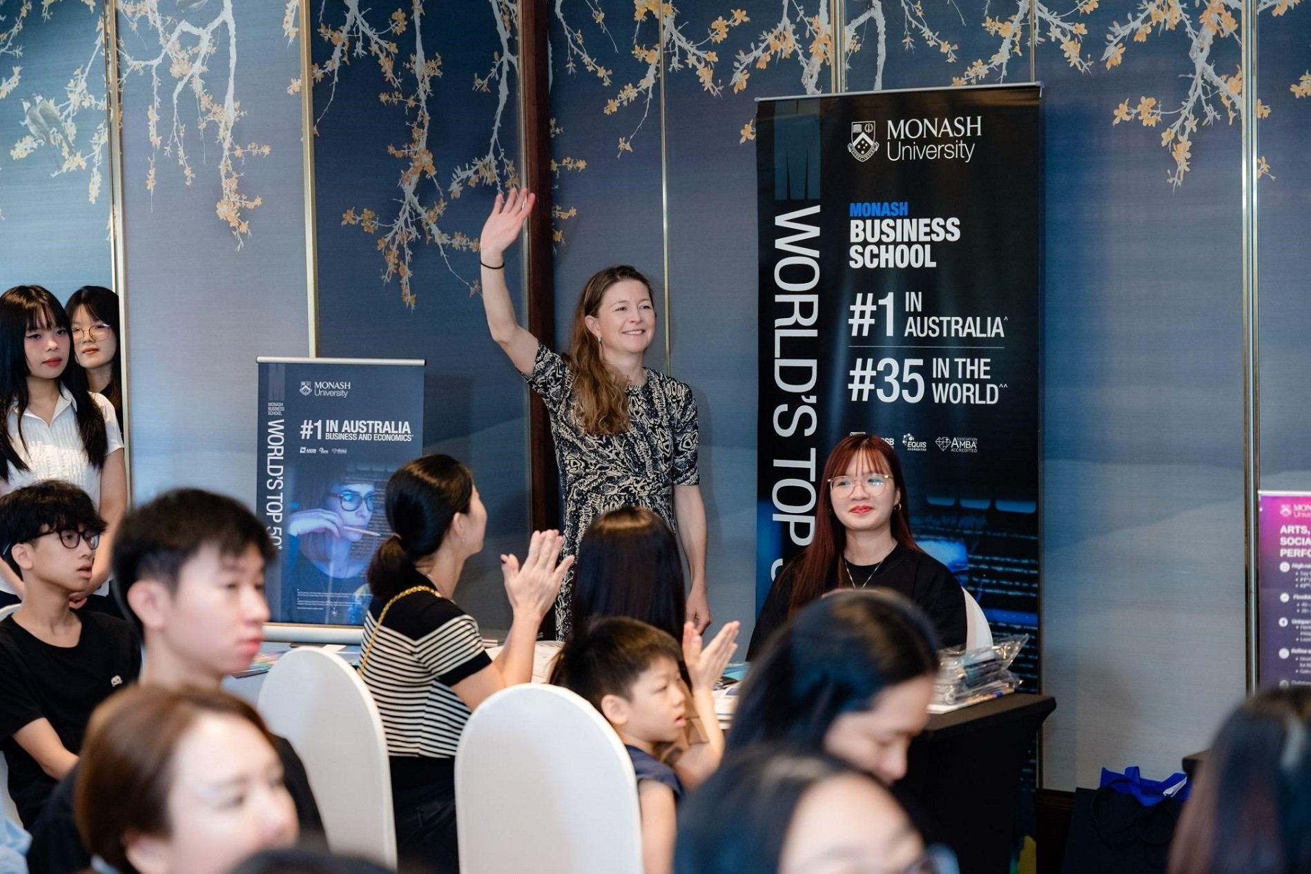 Đại học Monash đồng hành cùng sinh viên đón cơ hội nghề nghiệp tương lai