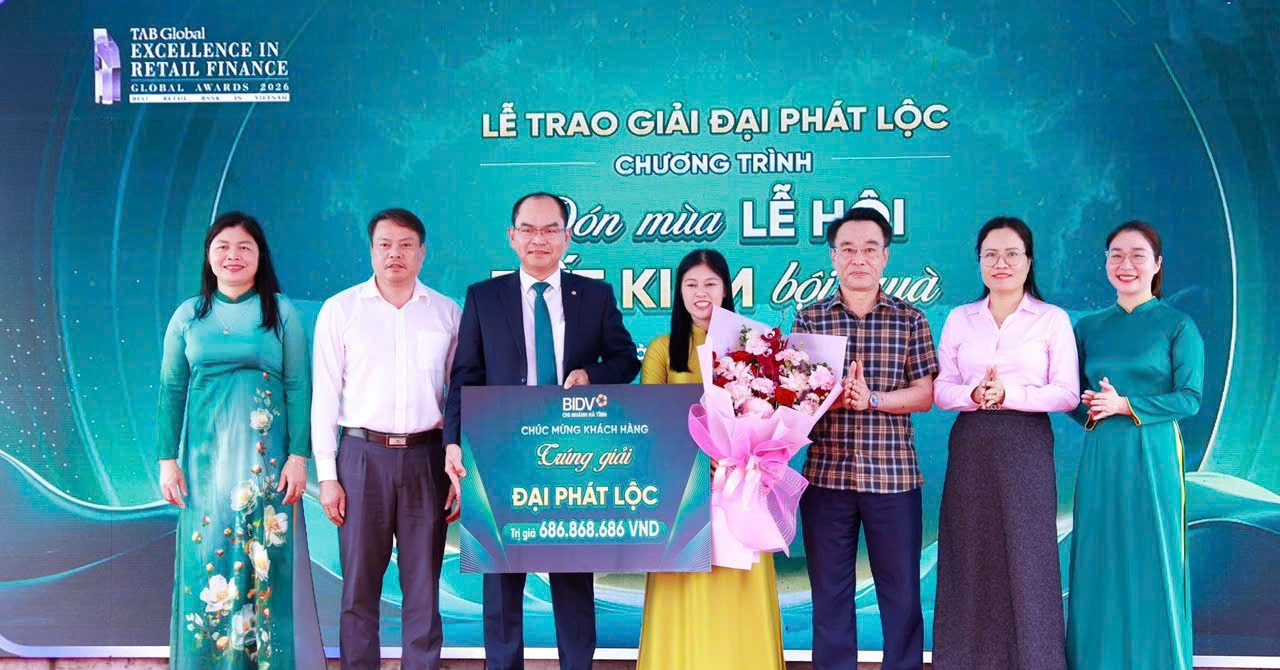 Khách hàng may mắn ‘đón lộc’ hơn 686 triệu đồng từ BIDV