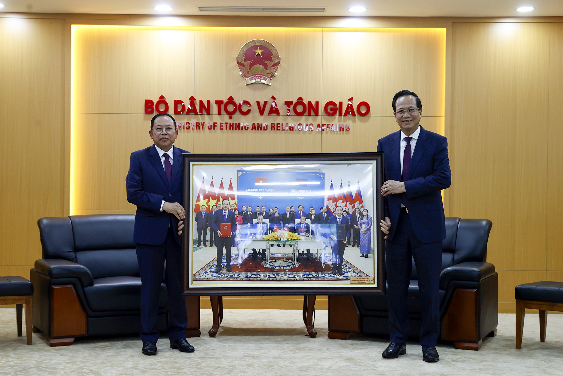 Tặng quà_9648.jpg