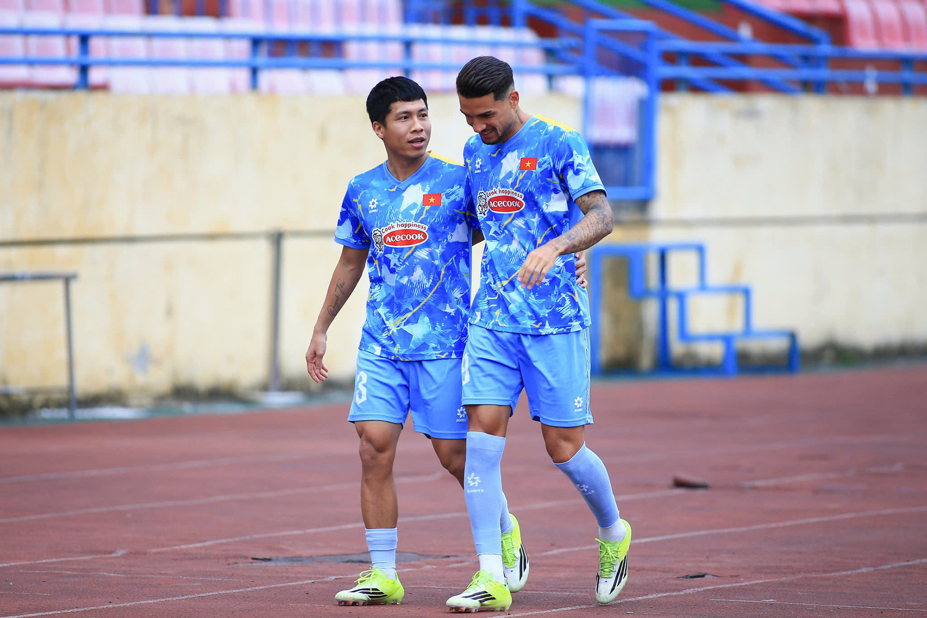 tuyen viet nam 1.jpeg