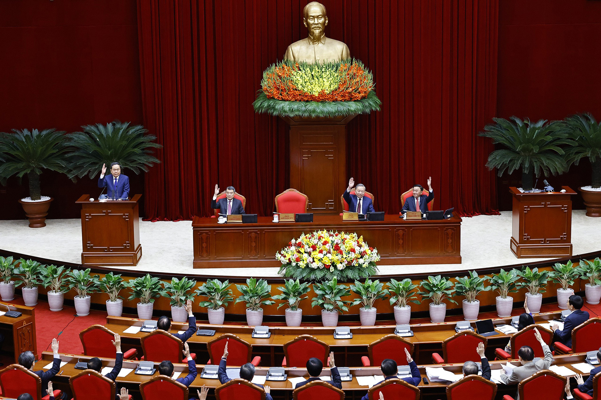 vnapotalbemachoinghilanthuhaibanchaphanhtrunguongdangkhoaxiv8662152 17744284525081813539911 (1).jpg