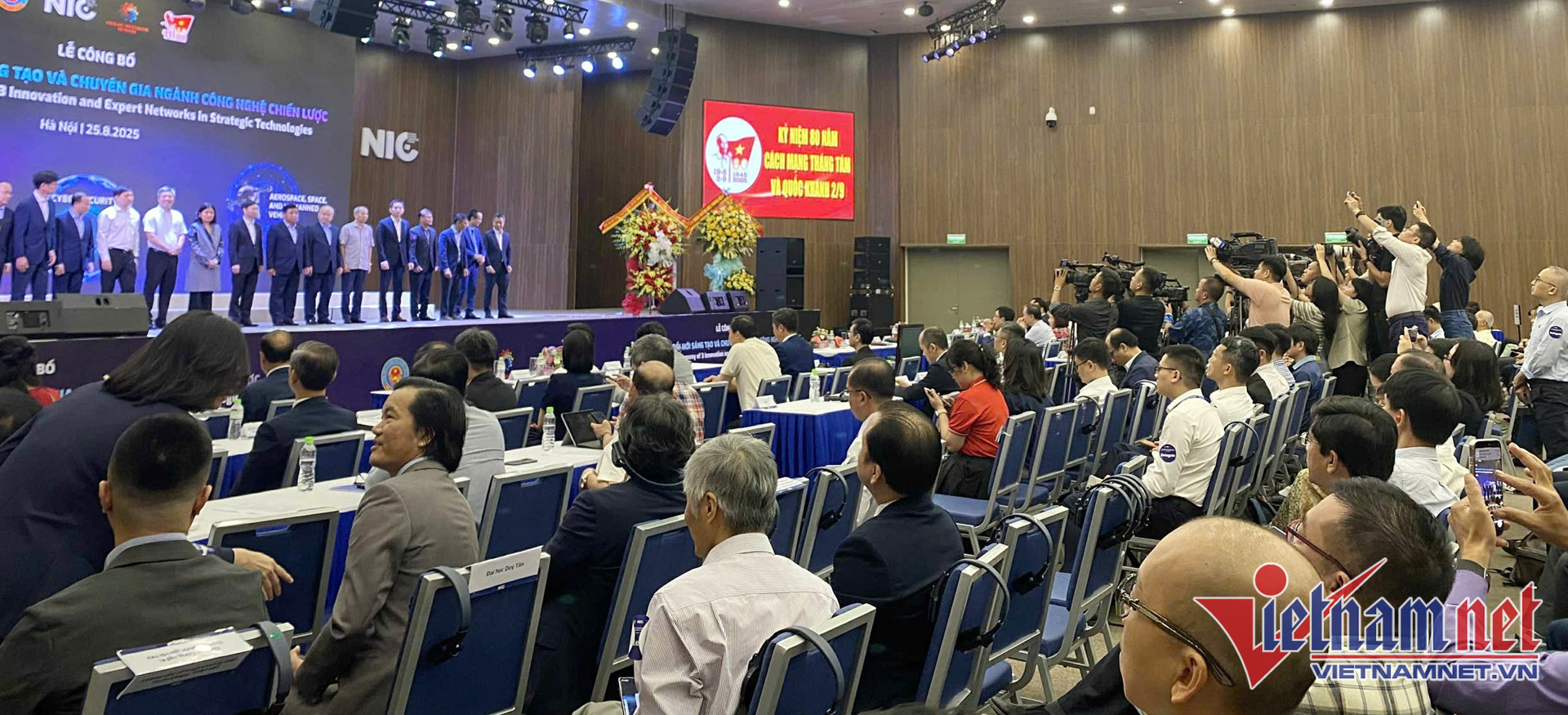 W-chuyen doi so bao chi 4.jpg