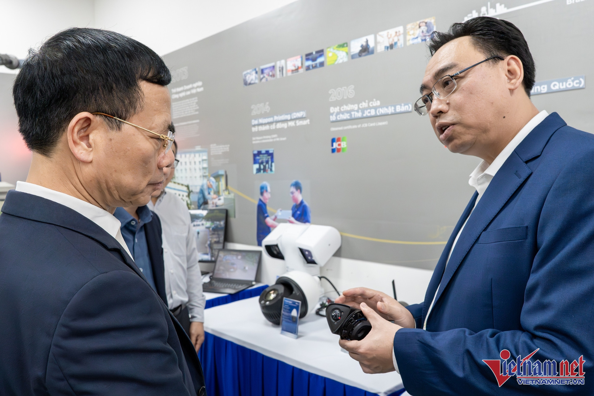 W-cong nghe chien luoc 01.jpg